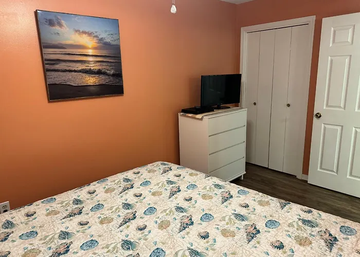 Sundial 1c From Albvr...a Beautiful Just Steps To The Beach! Gulf Shores