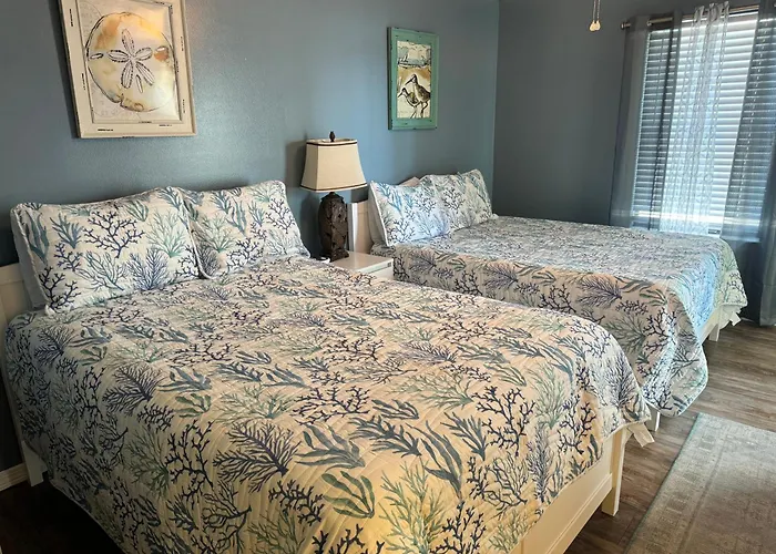 Sundial 1c From Albvr...a Beautiful Just Steps To The Beach! Gulf Shores